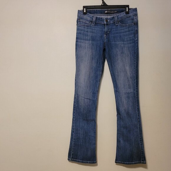 Levi's Demi Curve Bootcut skinny Size 9 - Picture 1 of 10